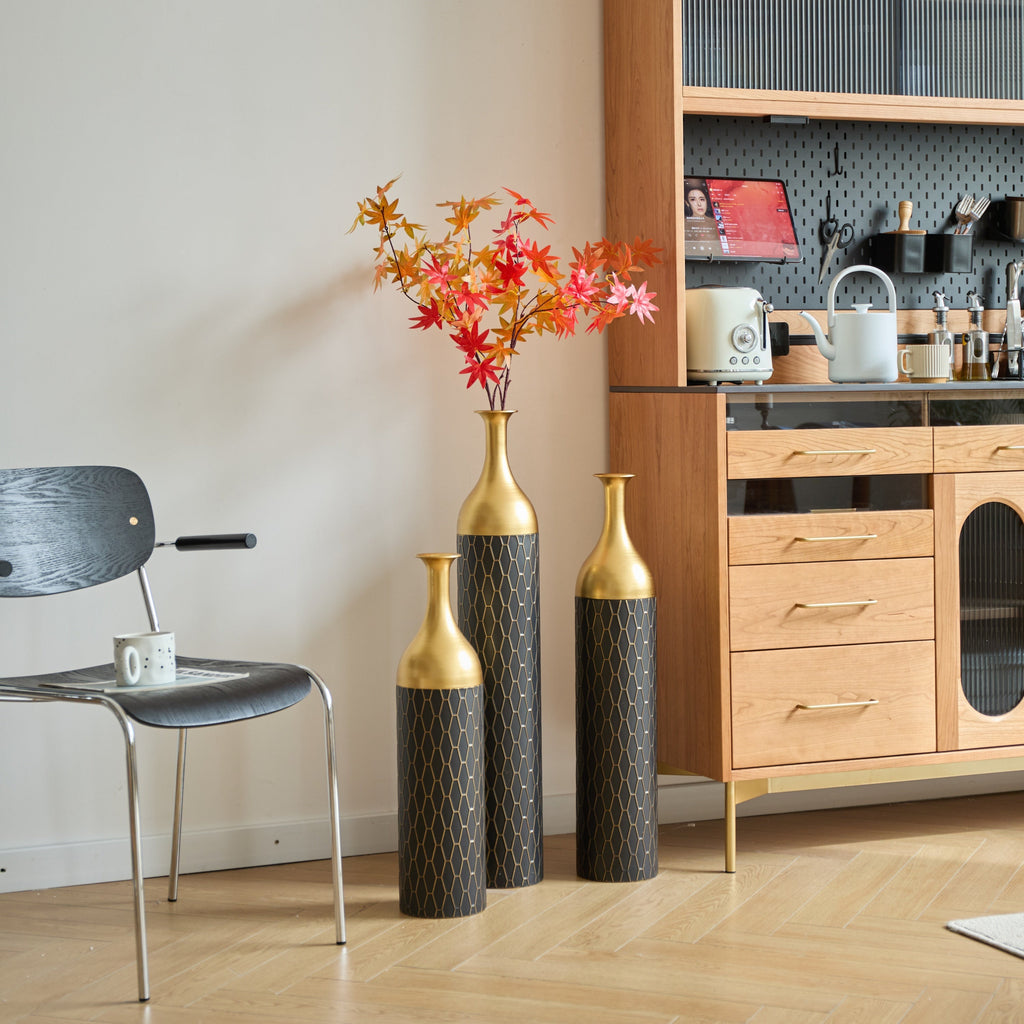 Elegant Floor Vase Set – Gold & Black Metal Decorative Vases – 3-Piece Set for Floral Display, Wedding & Gift Décor