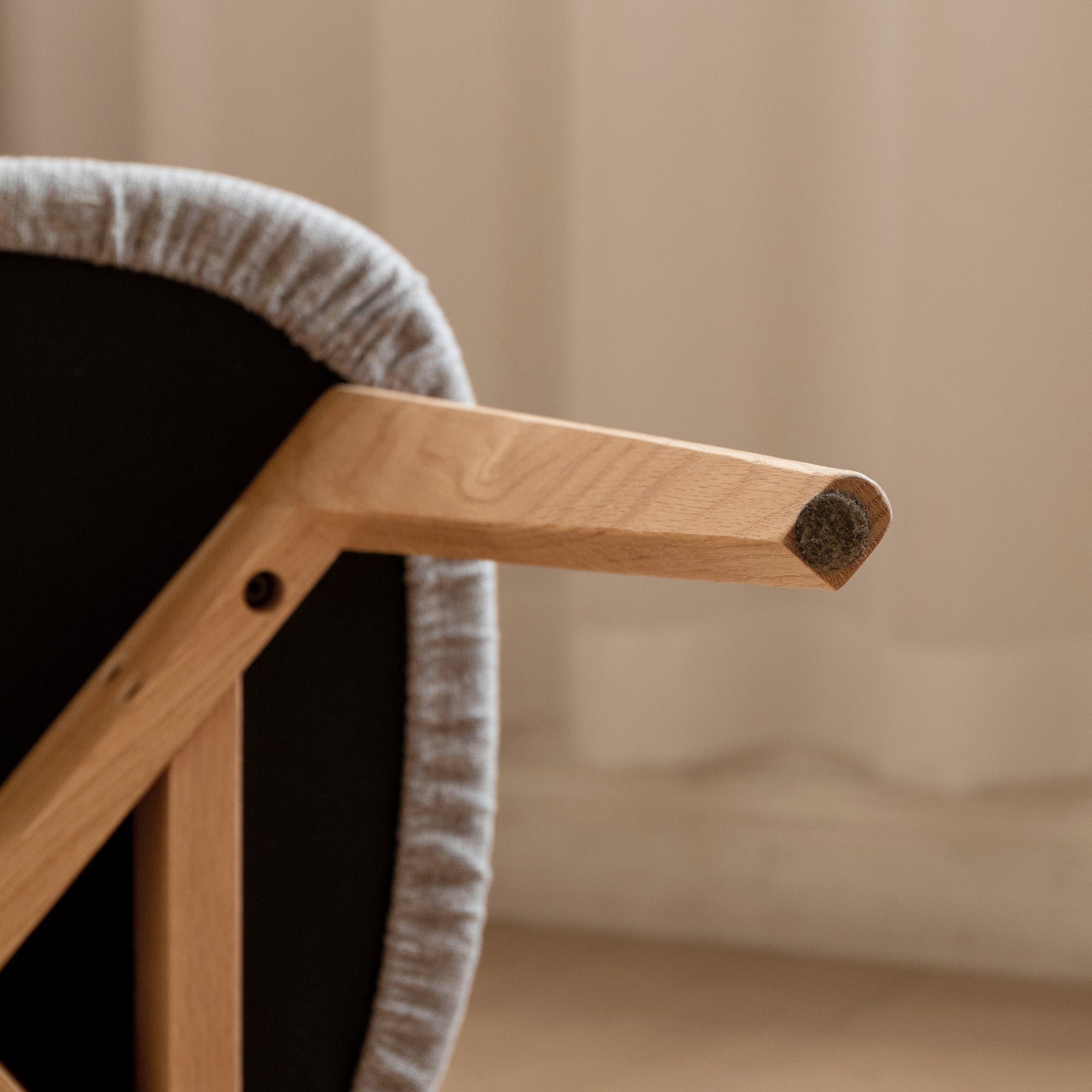 (Set of 2 pcs) Dining Chair Wooden FAS Grade Oak Natural Wood Made in North America 100% Dirt-free Wood Chair Solid Chair Table Chair Wooden Living Room Chair Simple And Natural 47.5 * 55.5 * 78cm