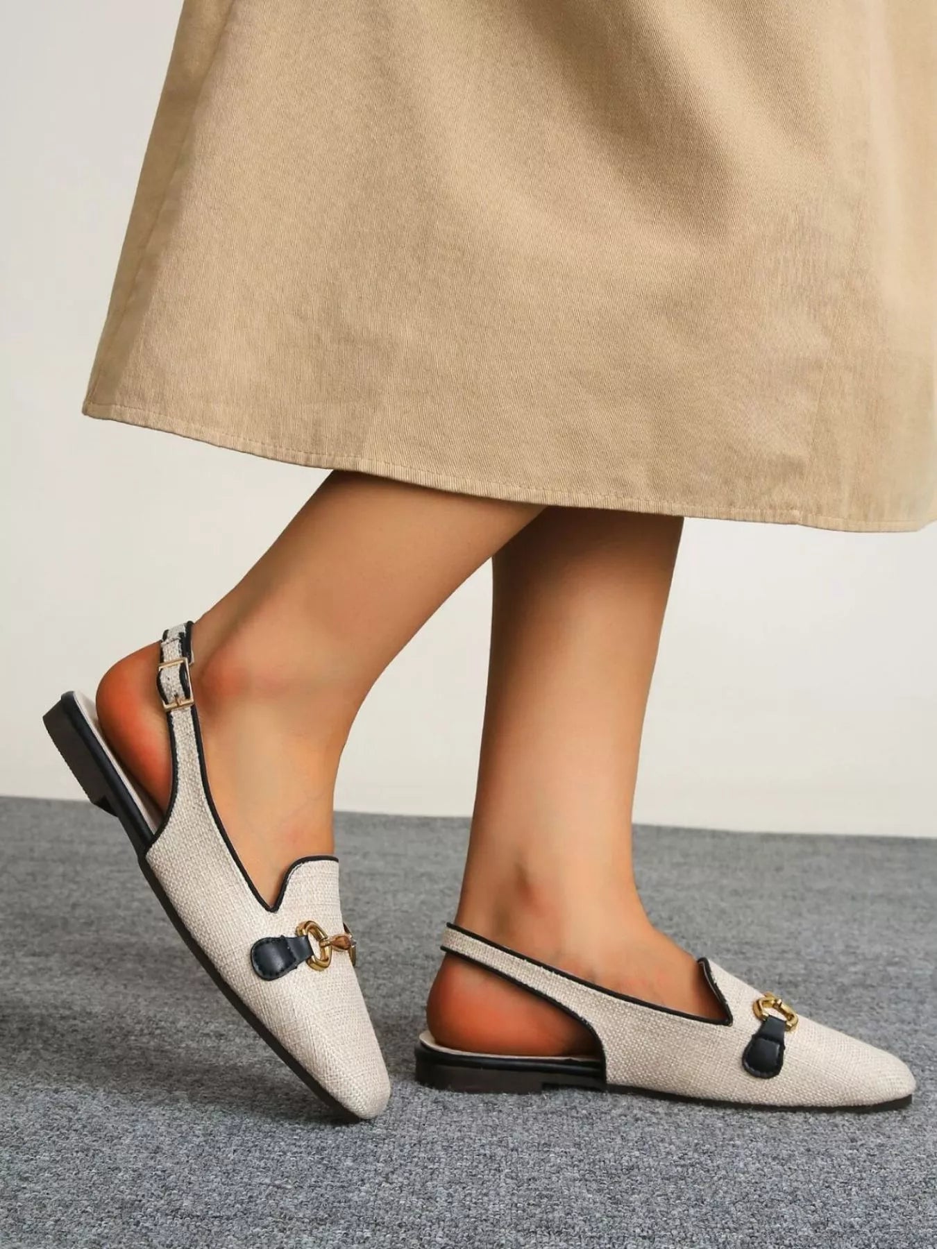 Round Toe Slingback Sandals