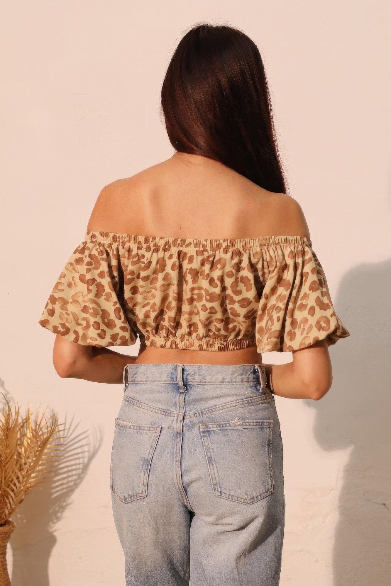 Wild Babe Bubble Sleeve Crop Top