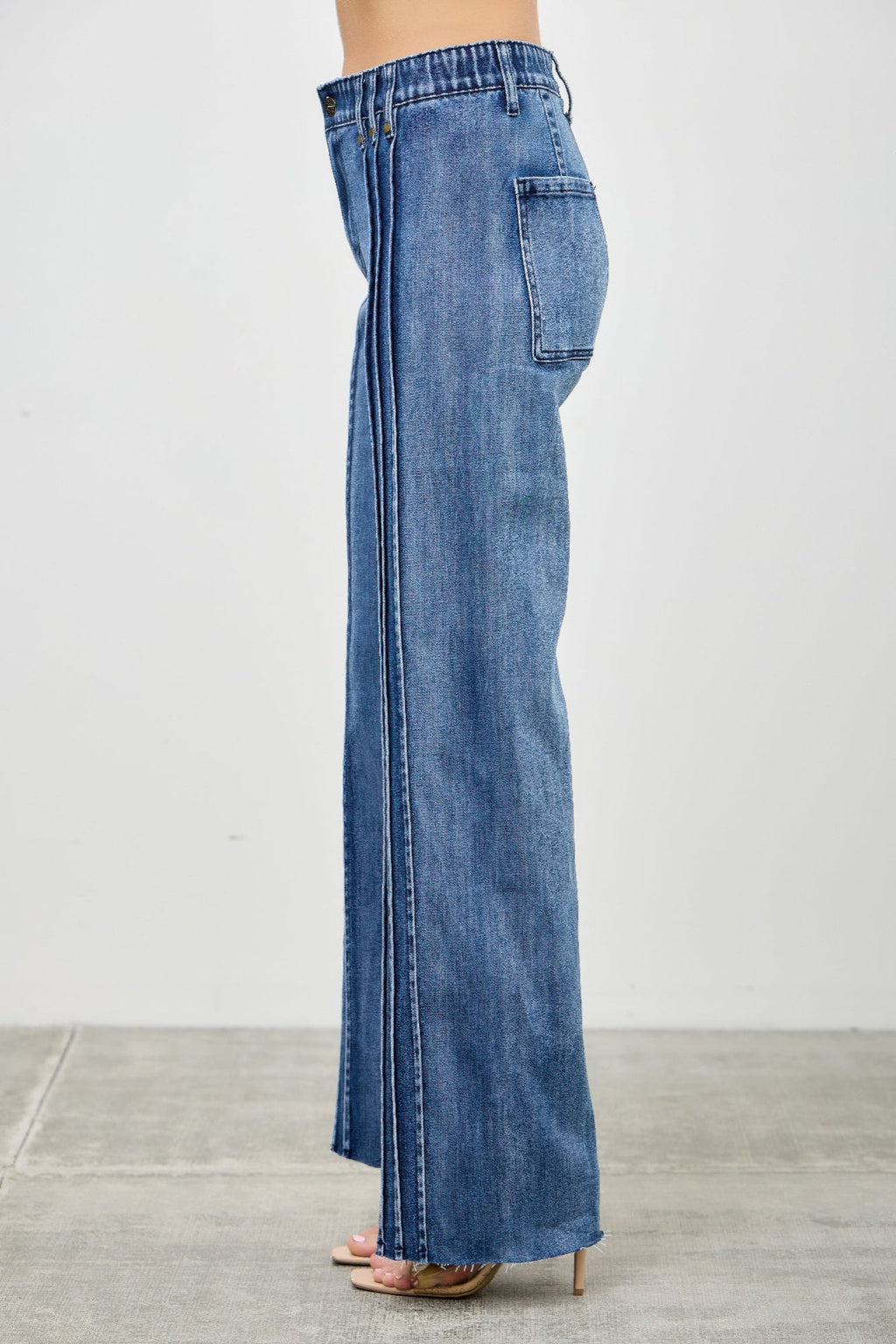 High Rise Straight With Front Lines