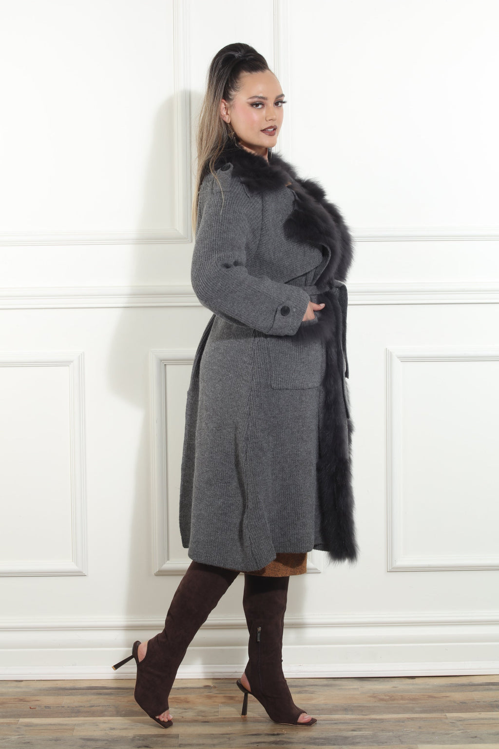 Luxe Moda,  - Style LM-490