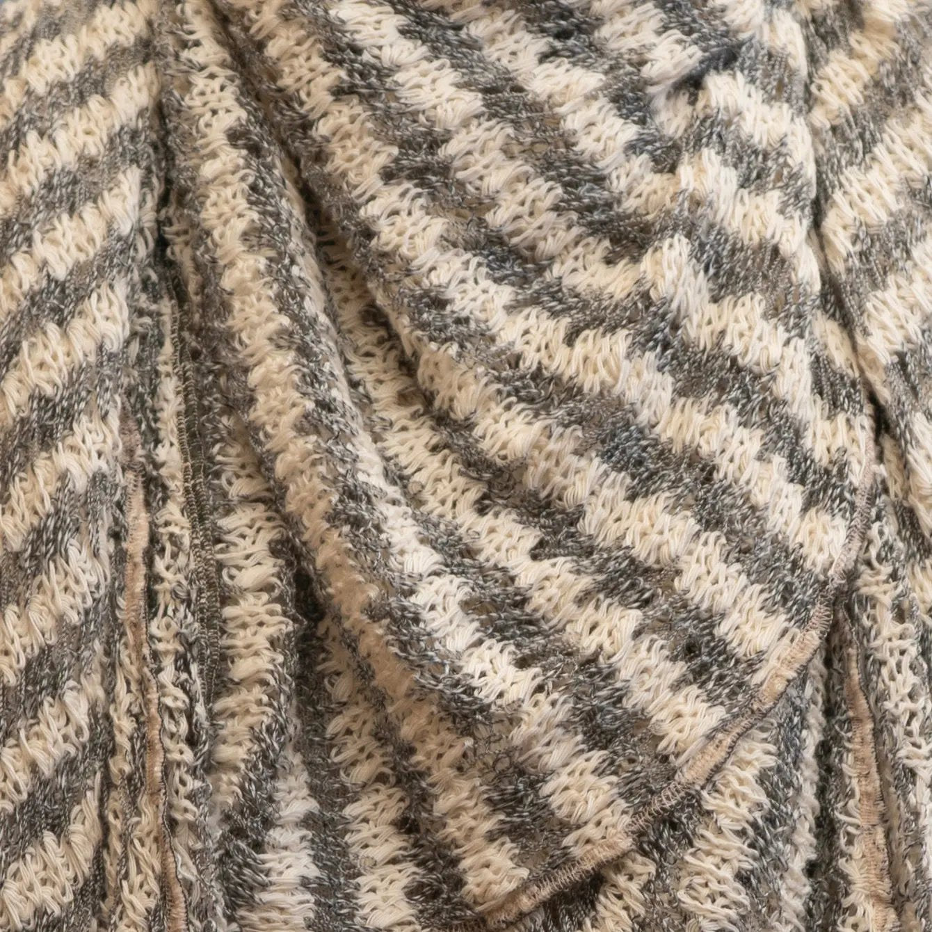 Snowy Snuggles Scarf