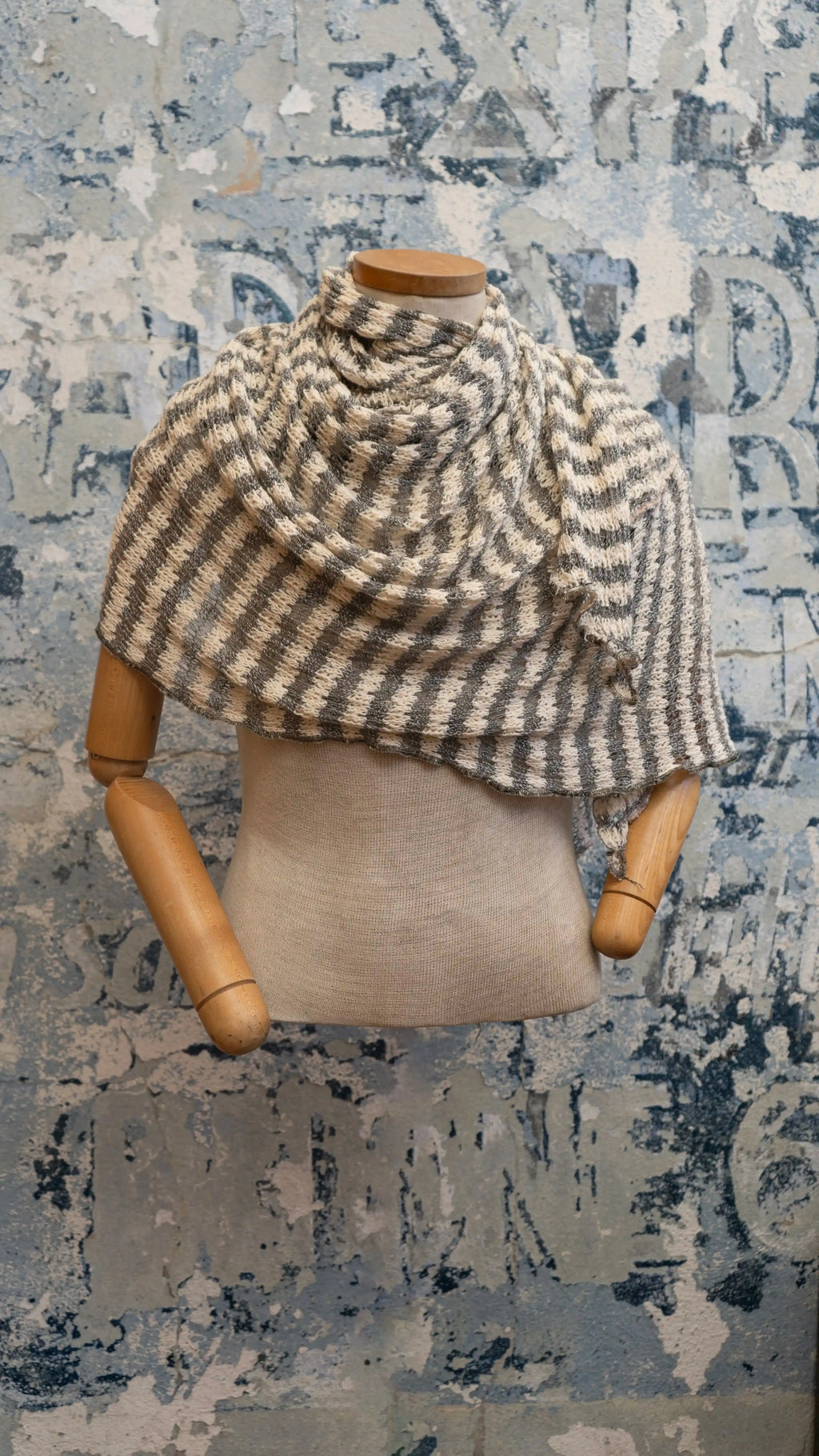 Snowy Snuggles Scarf