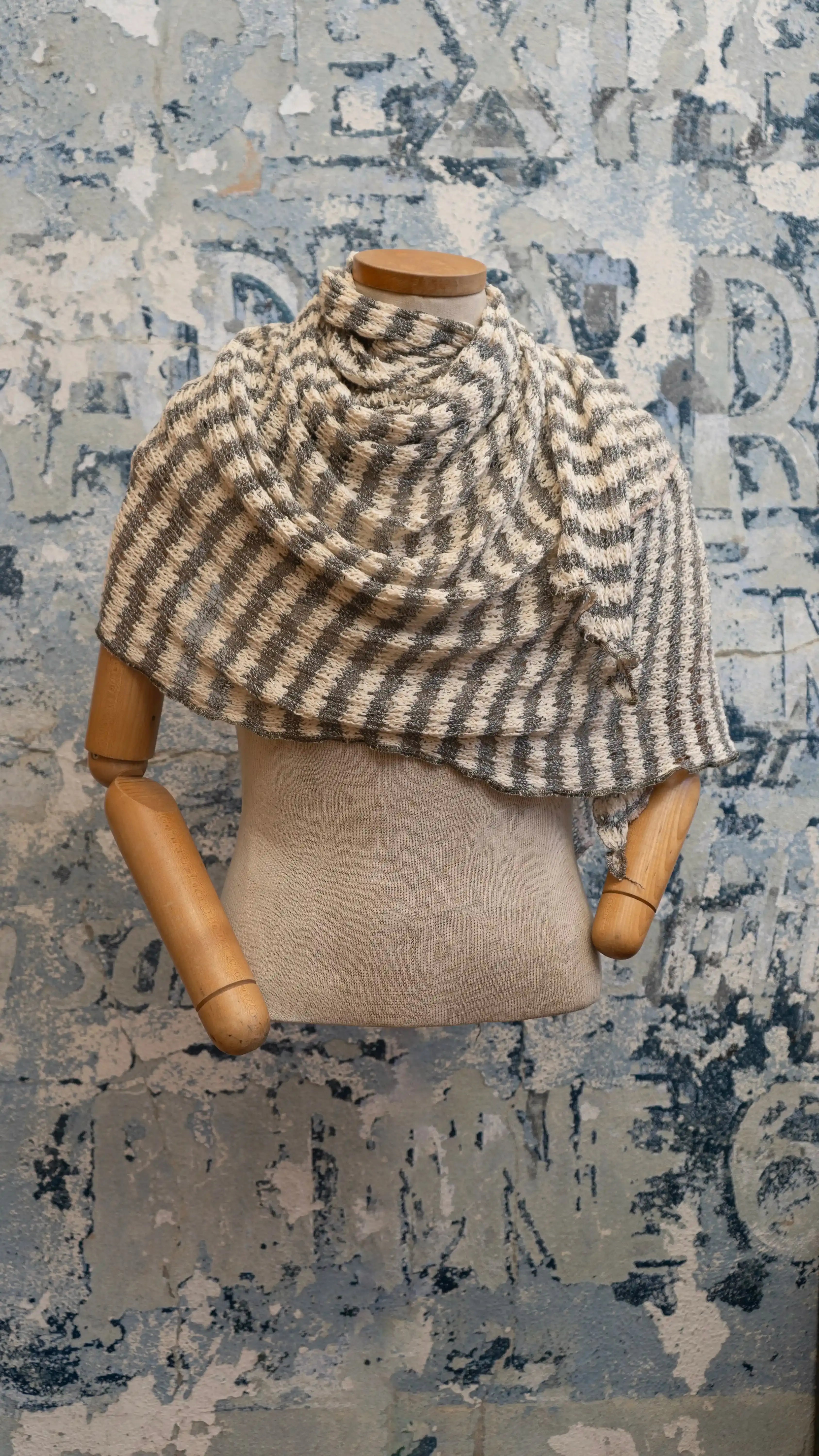 Snowy Snuggles Scarf