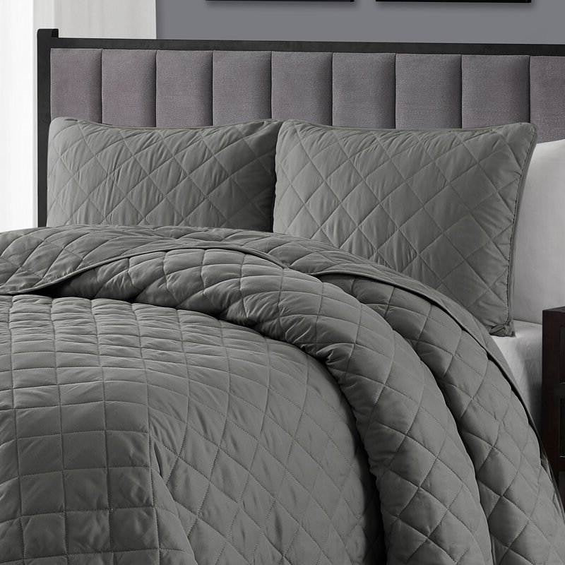 Twin/Twin XL 2-Piece Dark Grey Polyester Microfiber Diamond Quilt Set