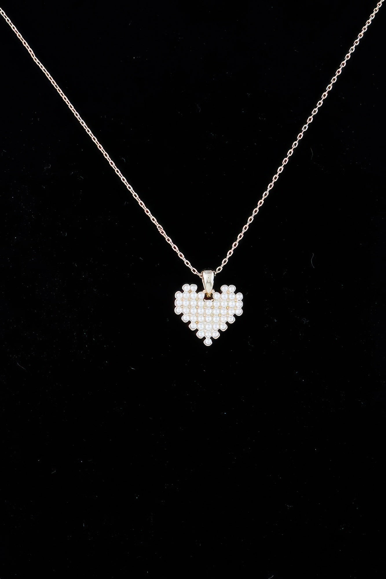 Block Pearl Heart Necklace