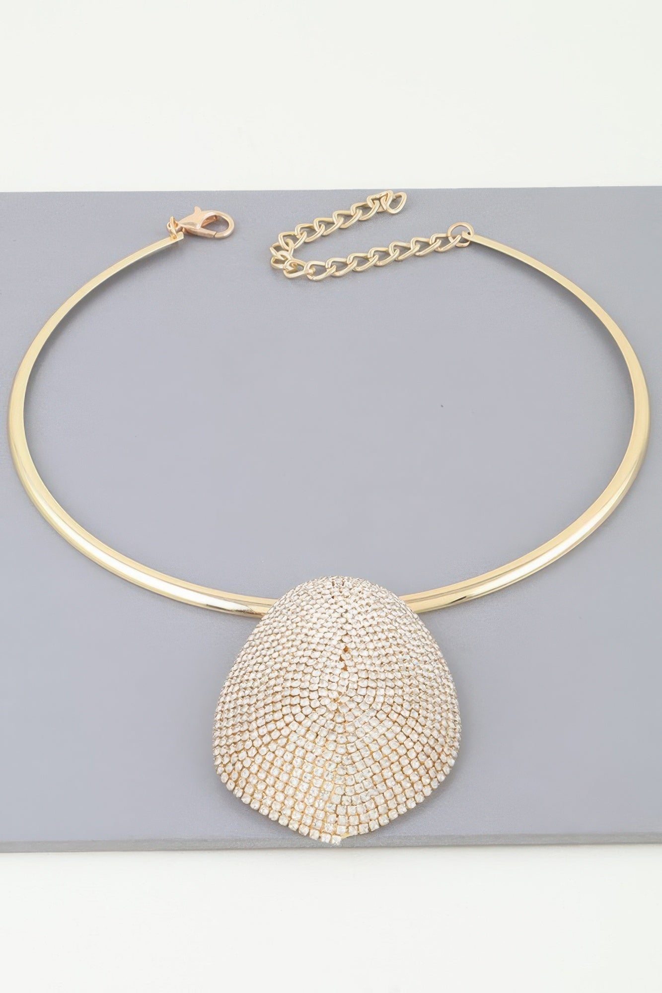 Rhinestone Plate Choker Necklace