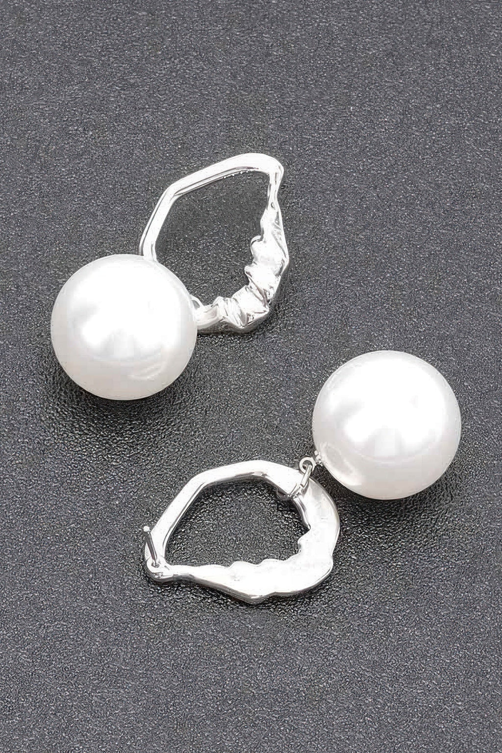 Faux Pearl Metal Earring