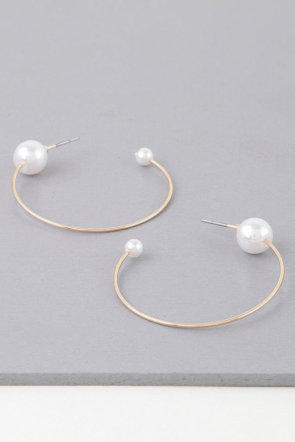 Shiny Delicate Pearl Hoop Earrings