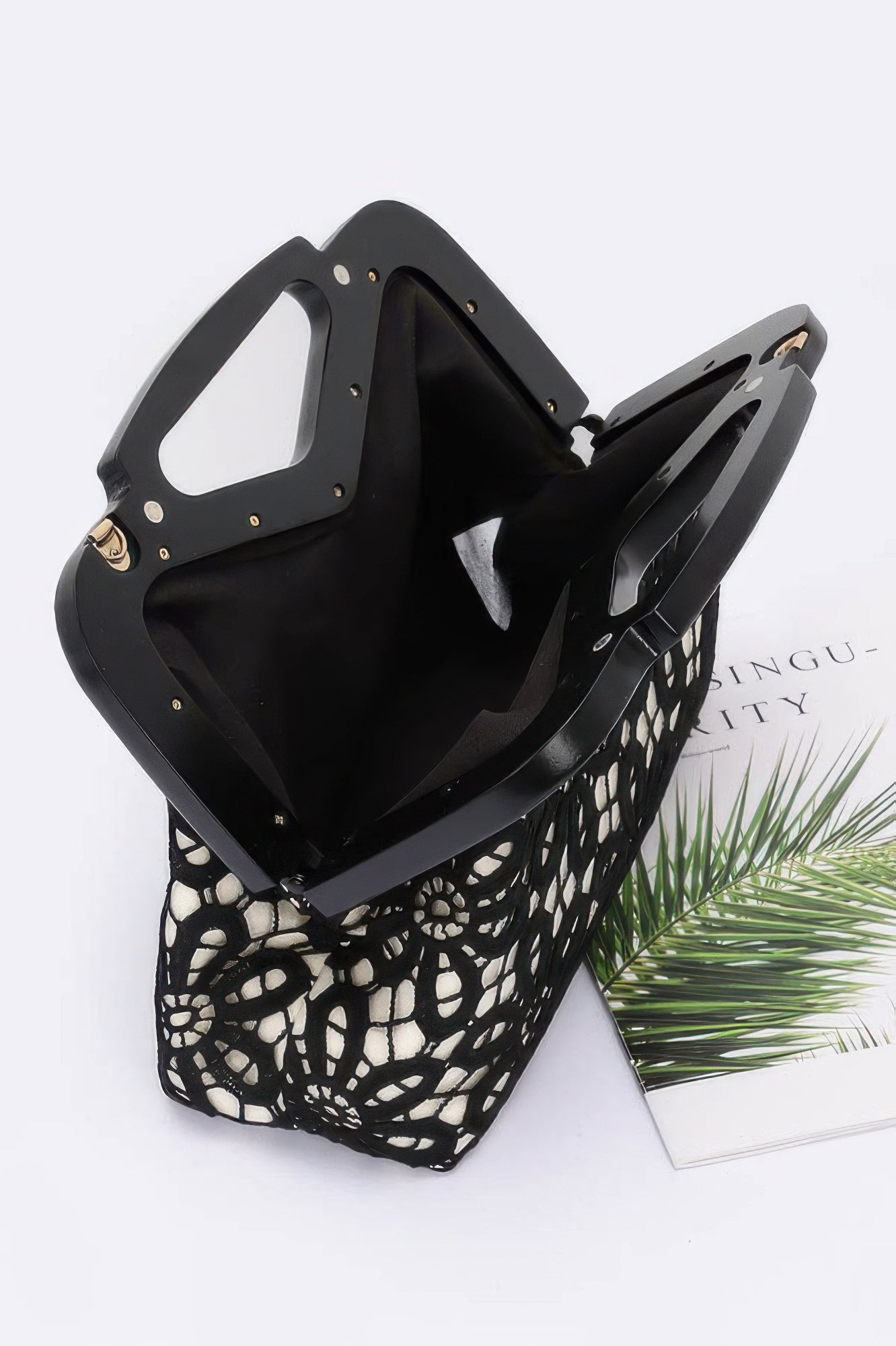 Crochet Wood Frame Clutch