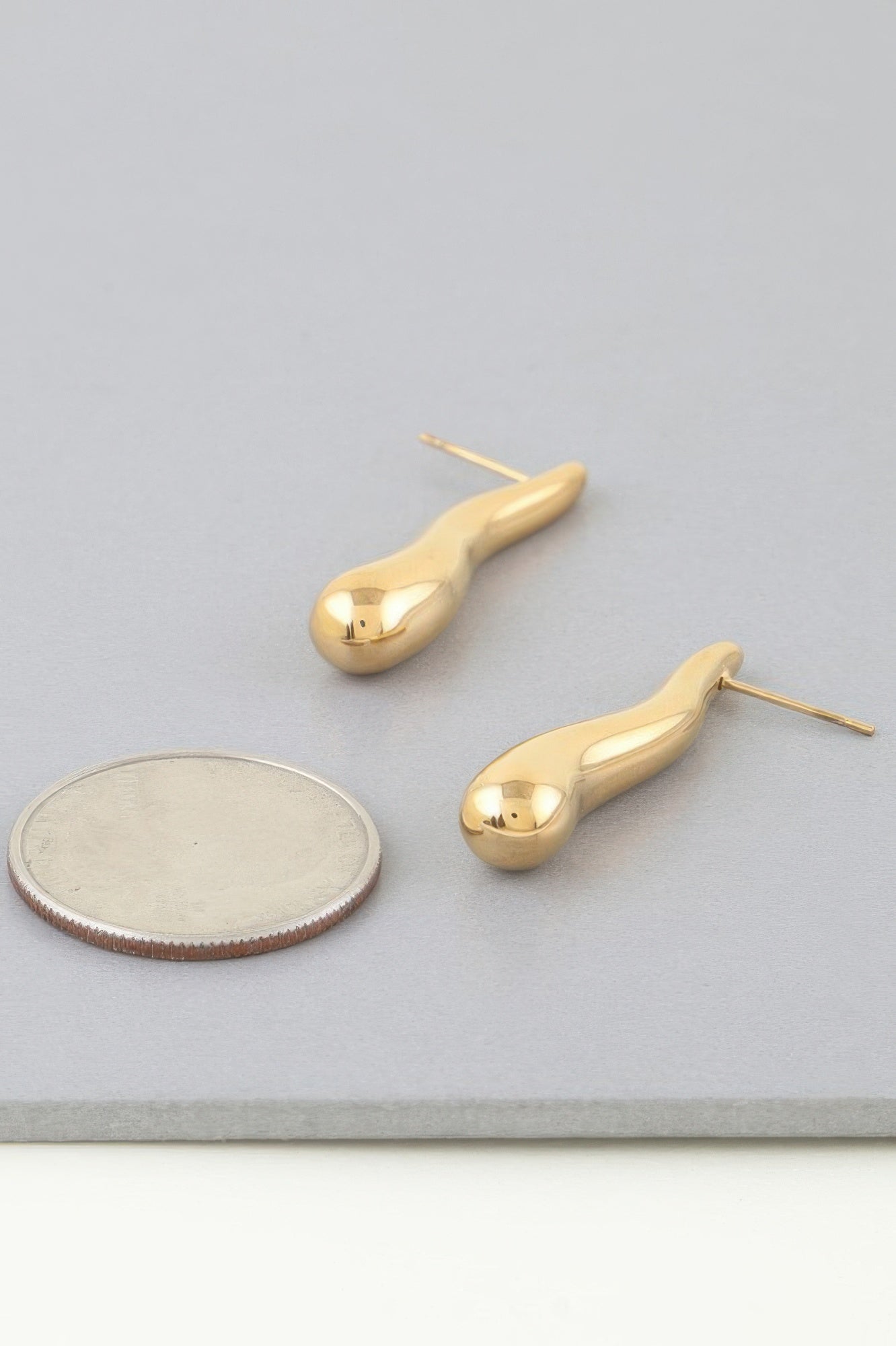 Shiny Bar Teardrop Earrings