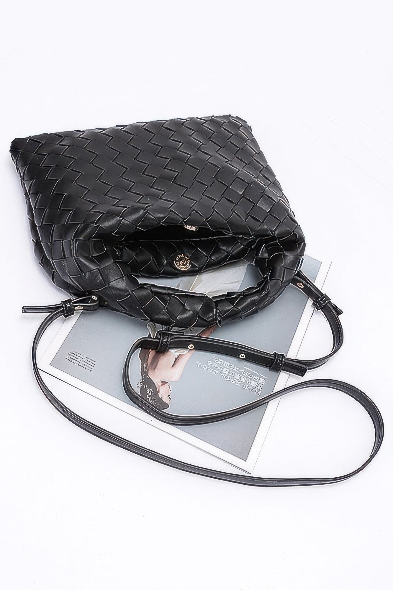 Chic Weave Set Clutch