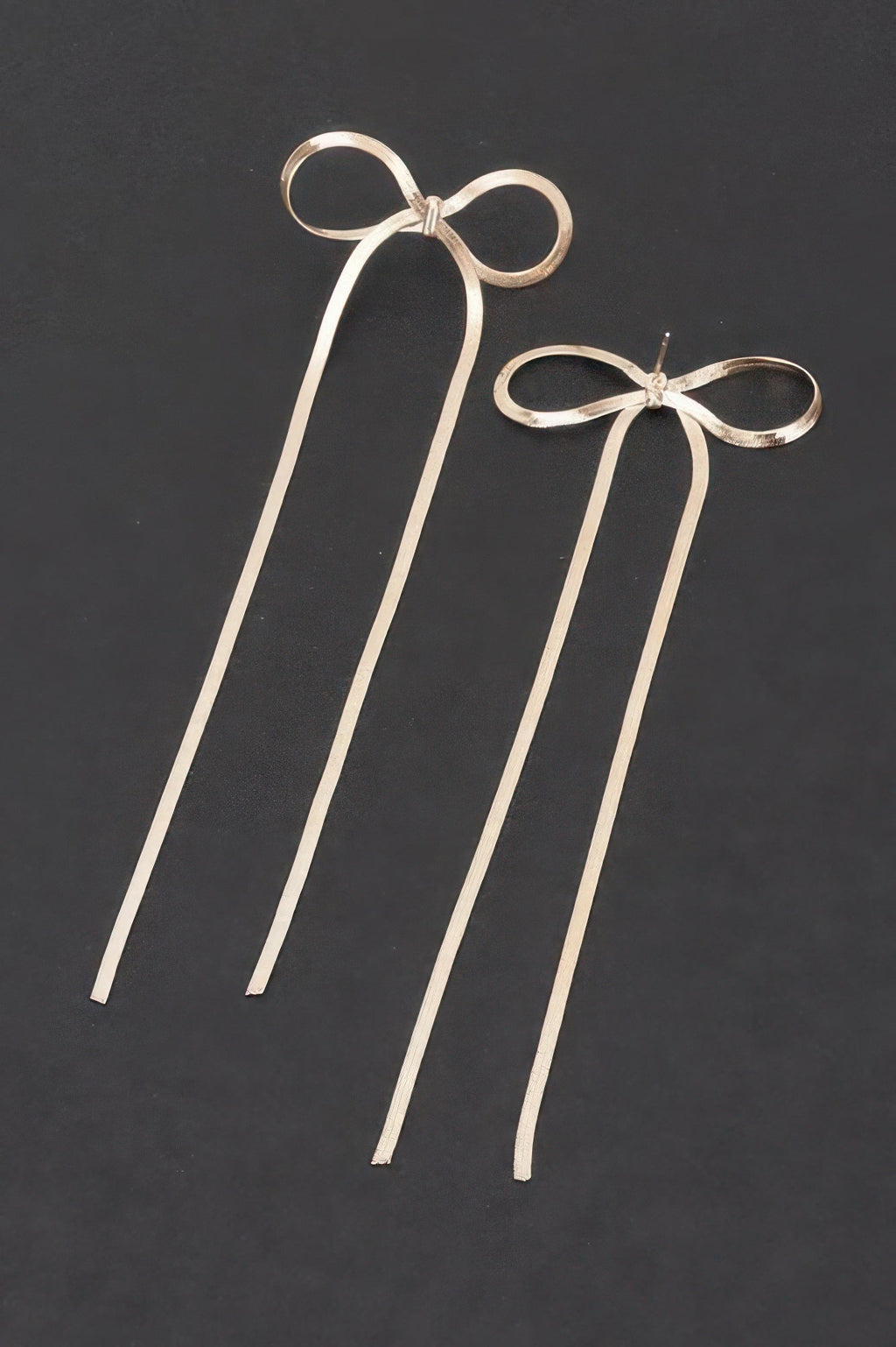 Metal Snake Chain Ribbon Earrings