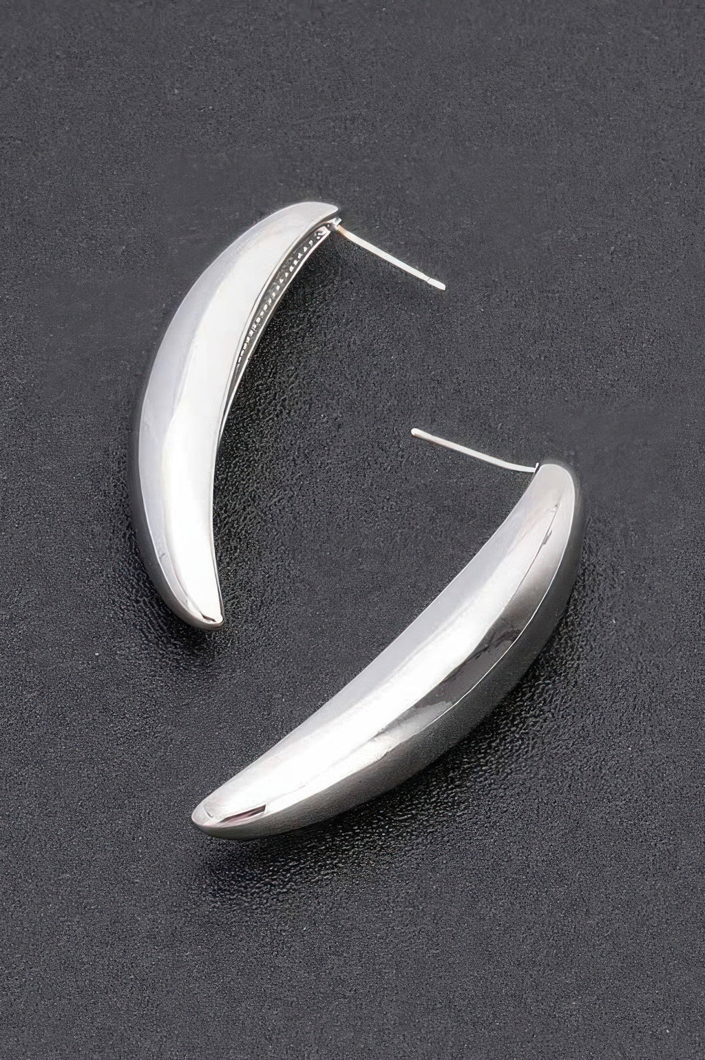 Metal Vintage Stud Earring