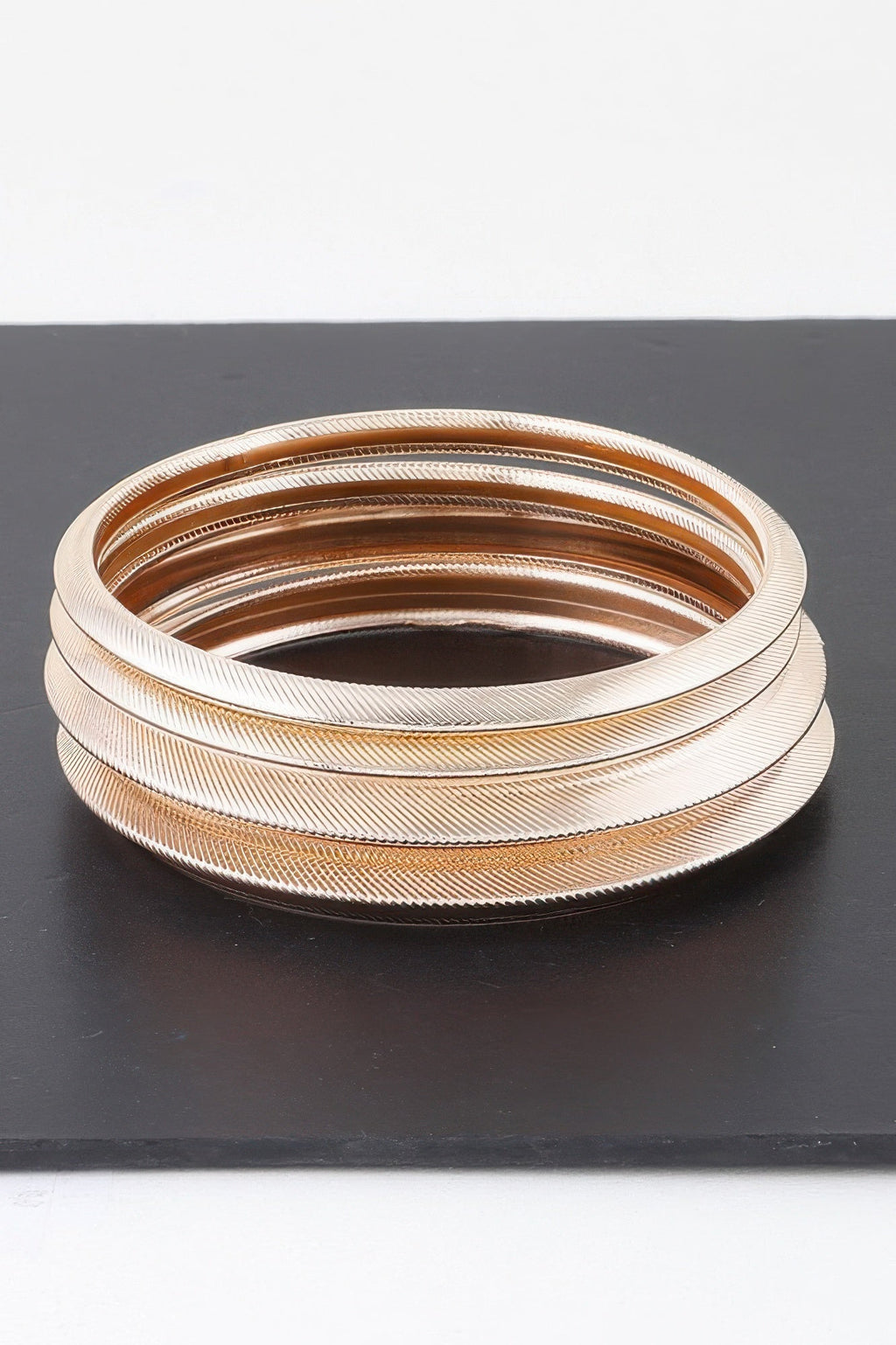 Metal Elegance Bracelet