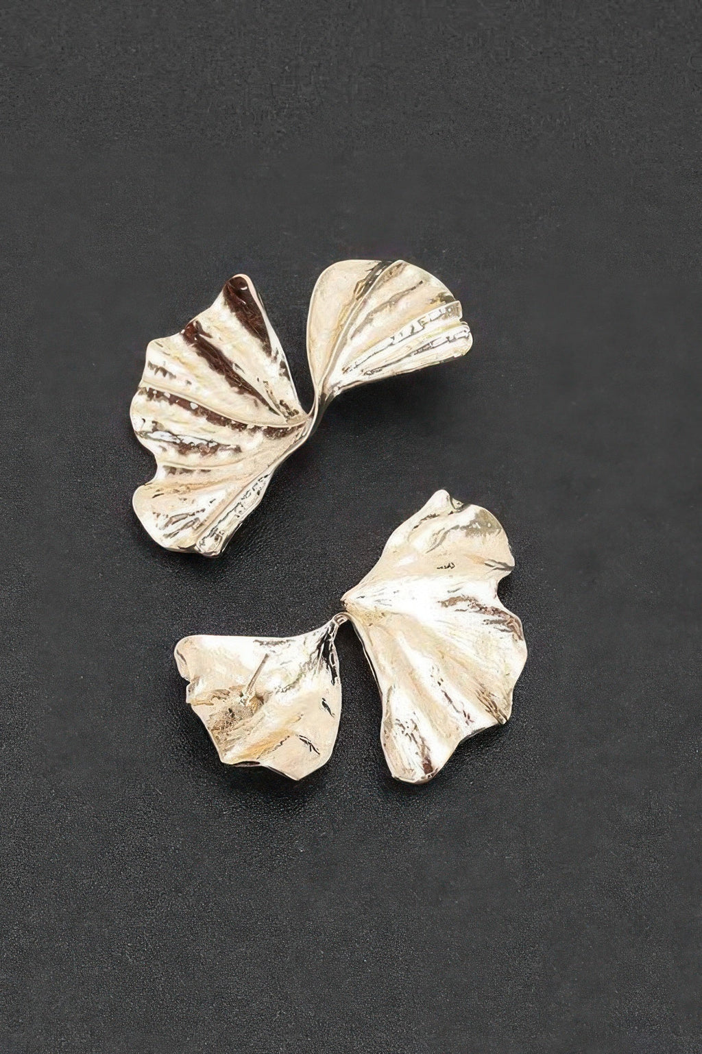 Exquisite Leaf-shaped Earrings