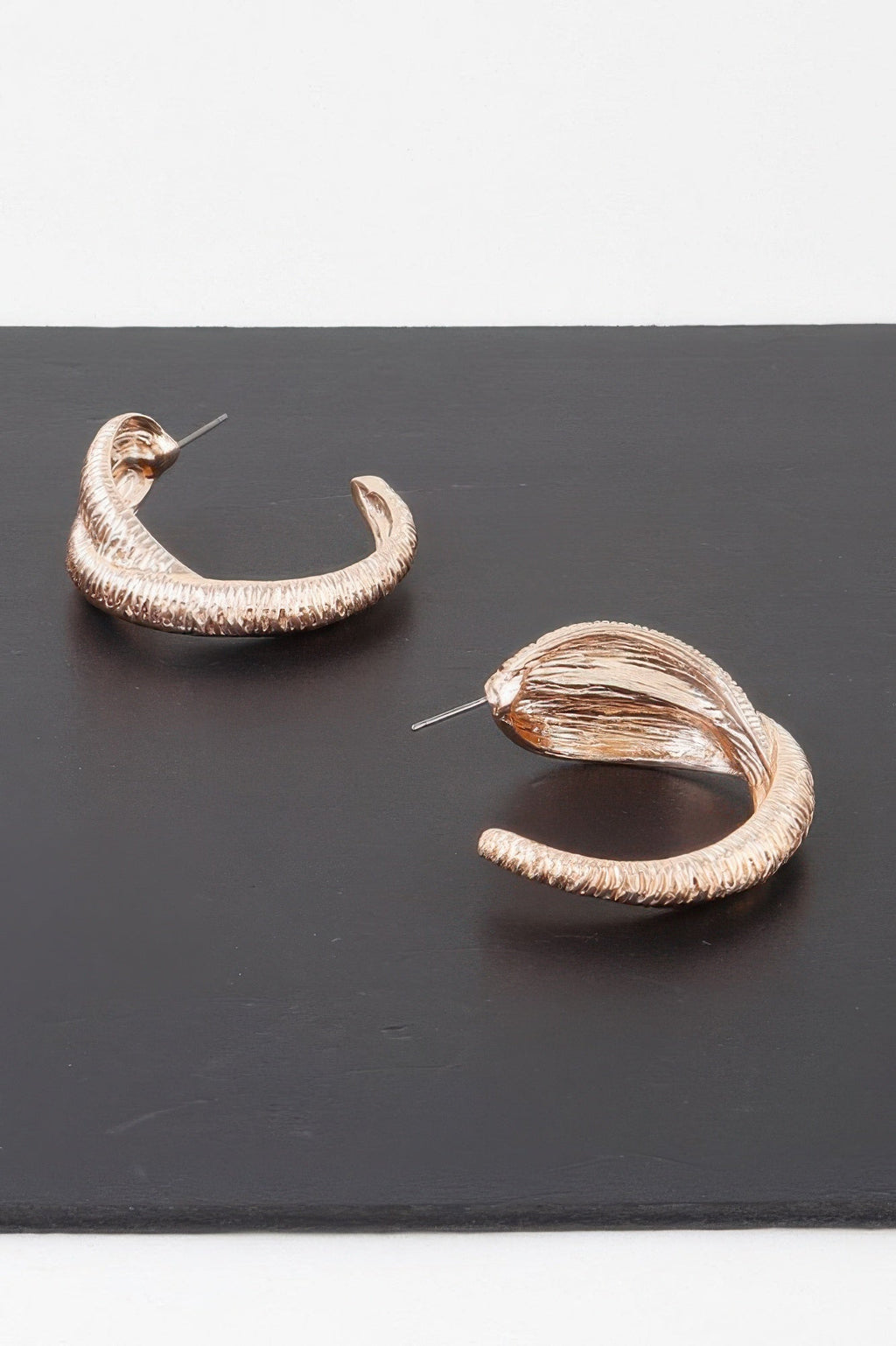 Ribbed Intertwined Hoop Earrings