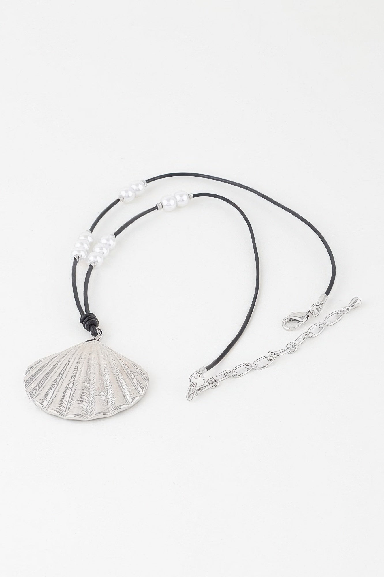 Pearled Clam Shell Necklace
