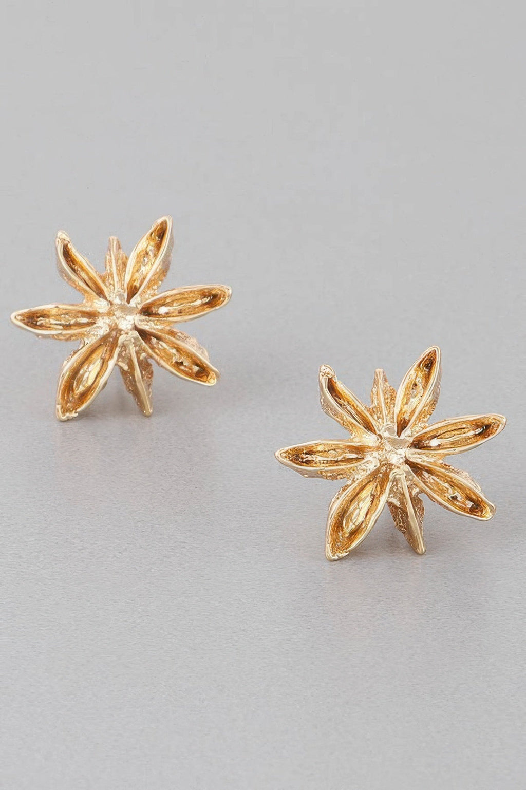 Spice Flower Stud Earrings