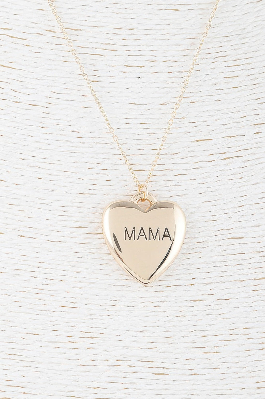 Mama Heart Pendant Necklace