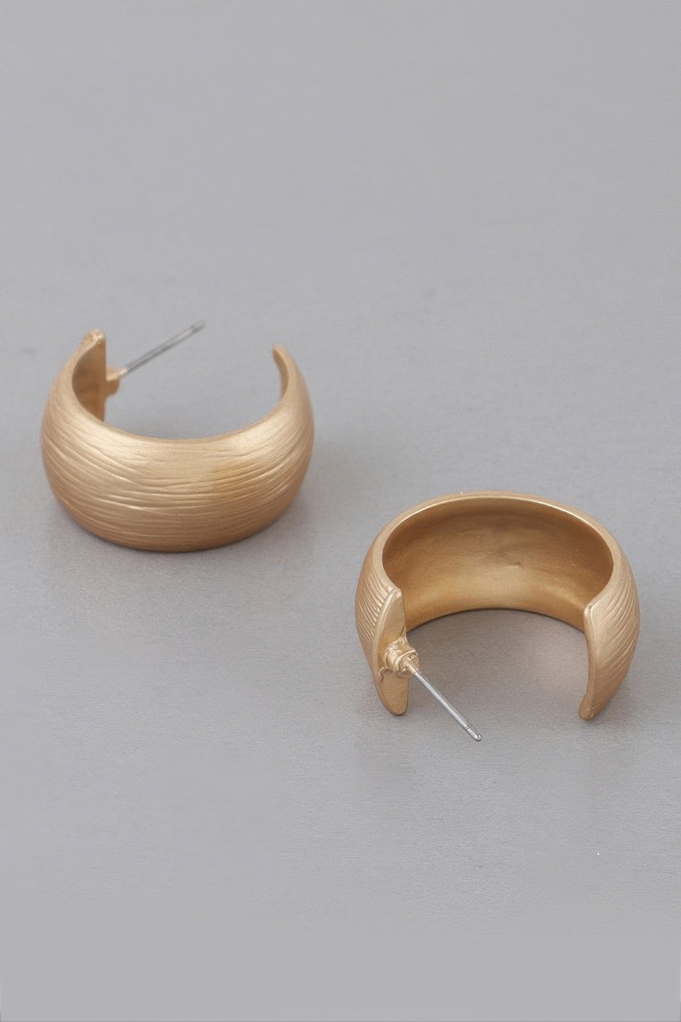 Scraped Bulky Hoop Earrings