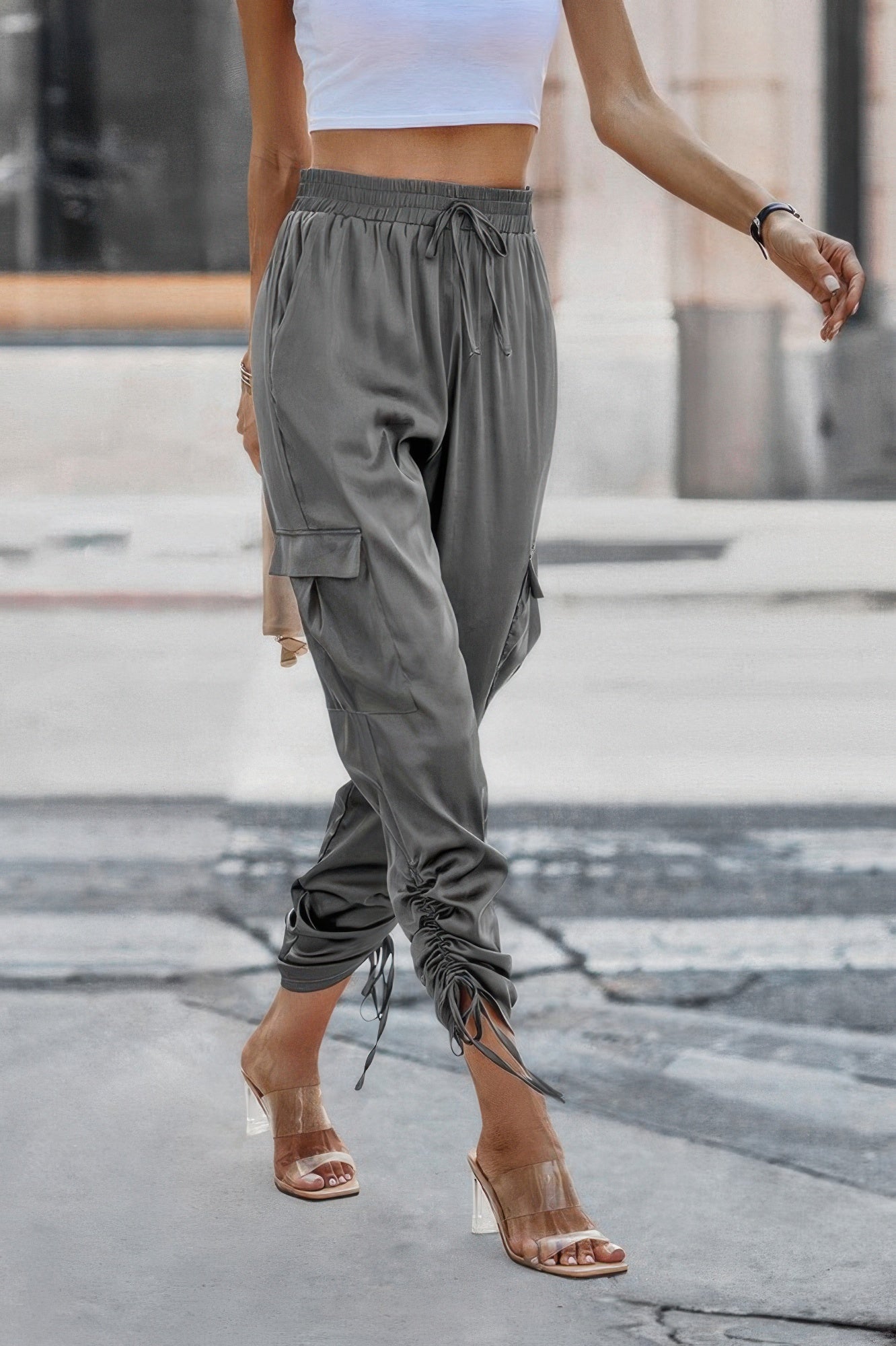 Solid Drawstring Hem Flap Pocket Side Stacked Pant