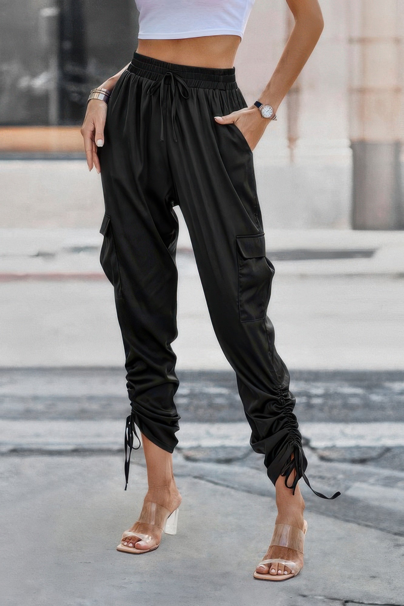 Solid Drawstring Hem Flap Pocket Side Stacked Pant