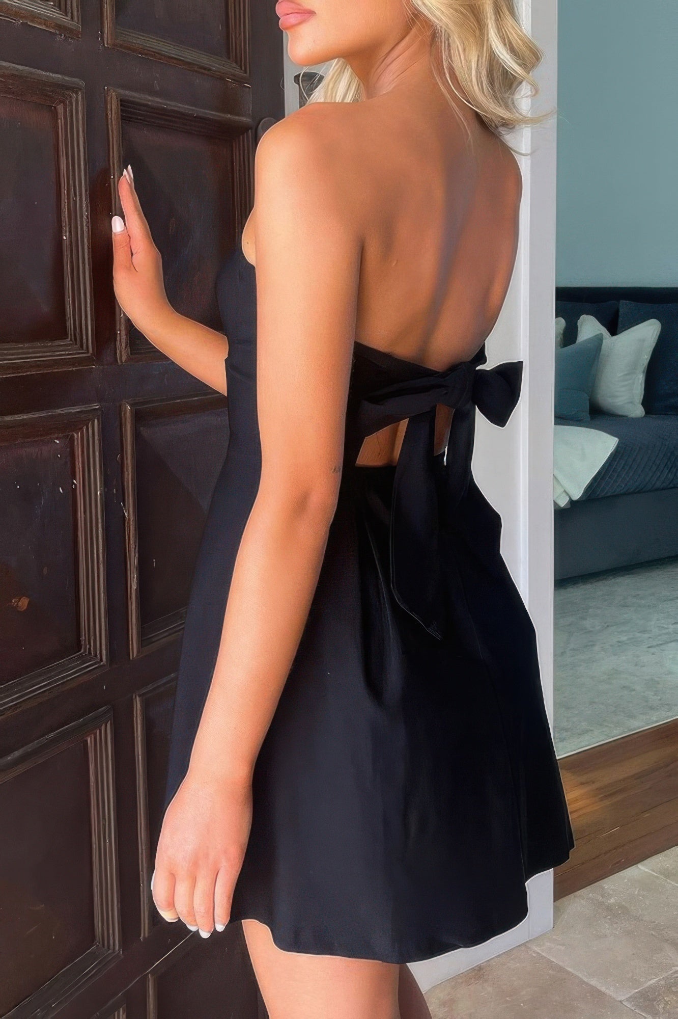 Off Shoulder Elegant Tube Cuff A Swing Short Dress