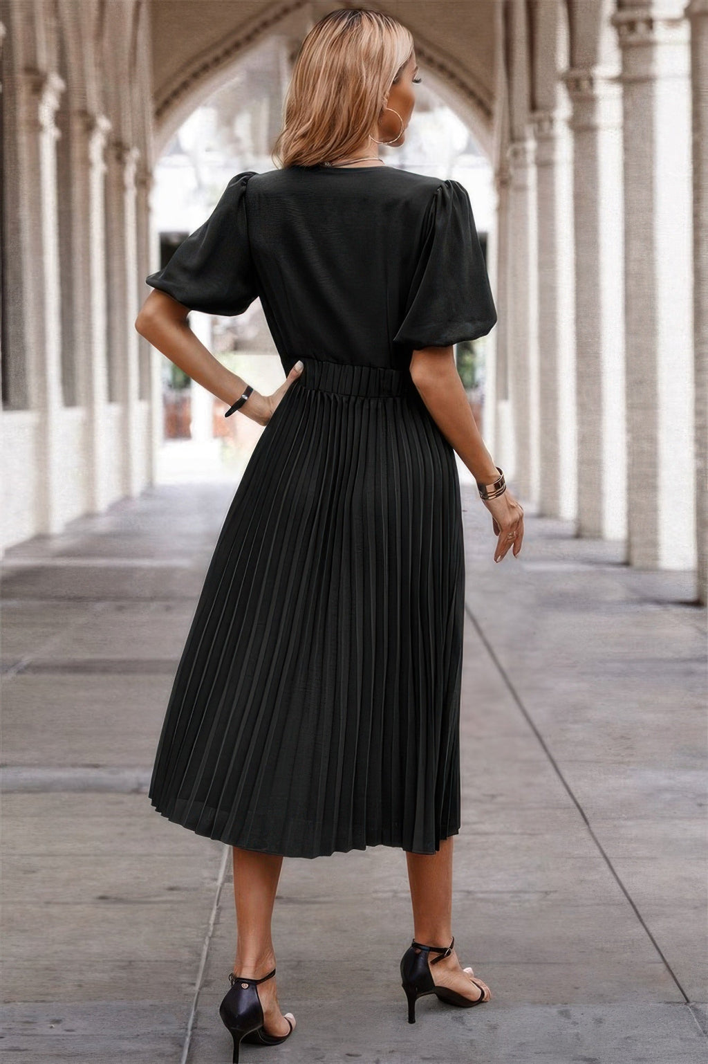 Solid Elastic Waist Band Pleated V Neck Dress