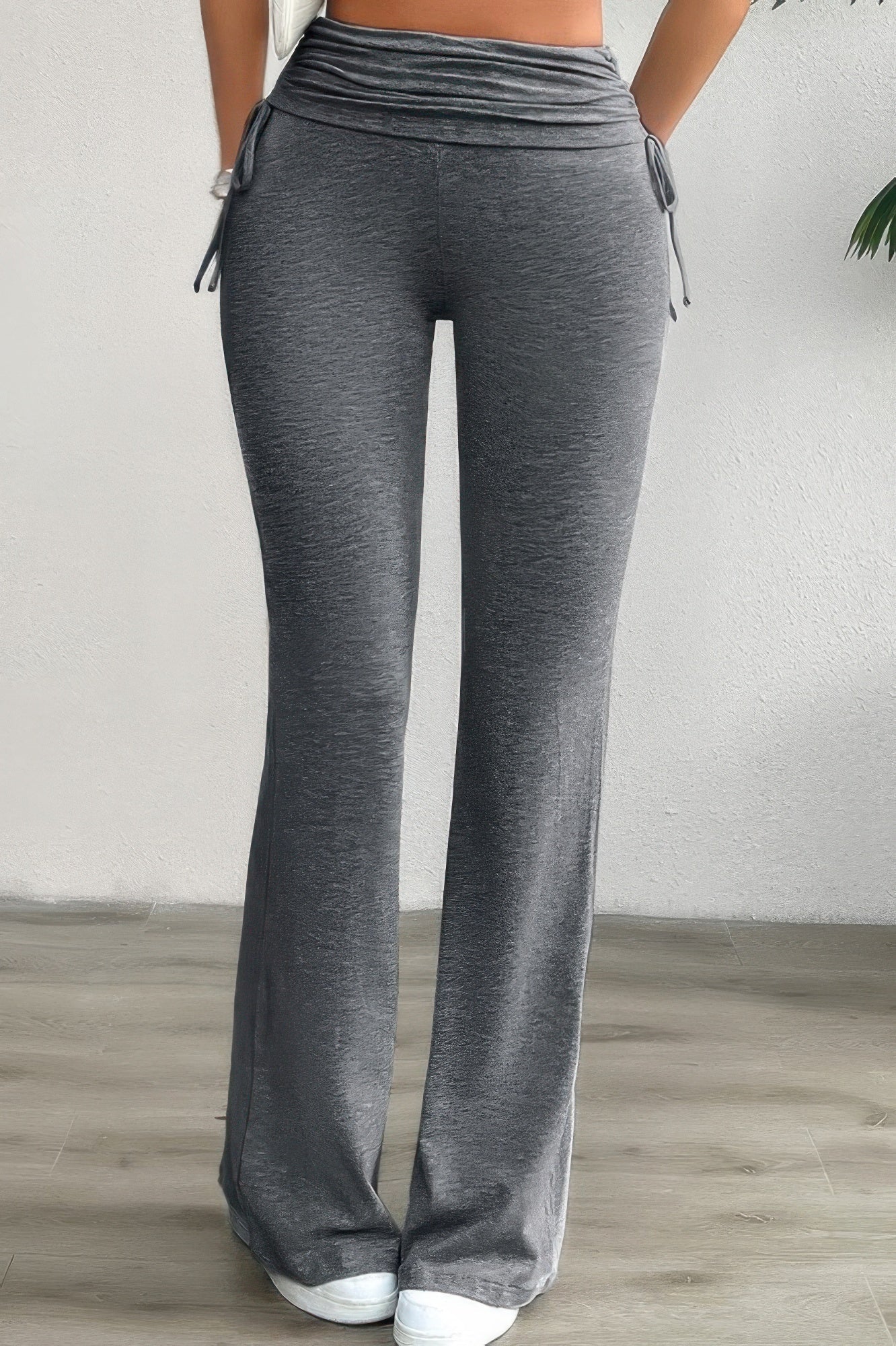 Pleated Solid Waist Band Fit Pants