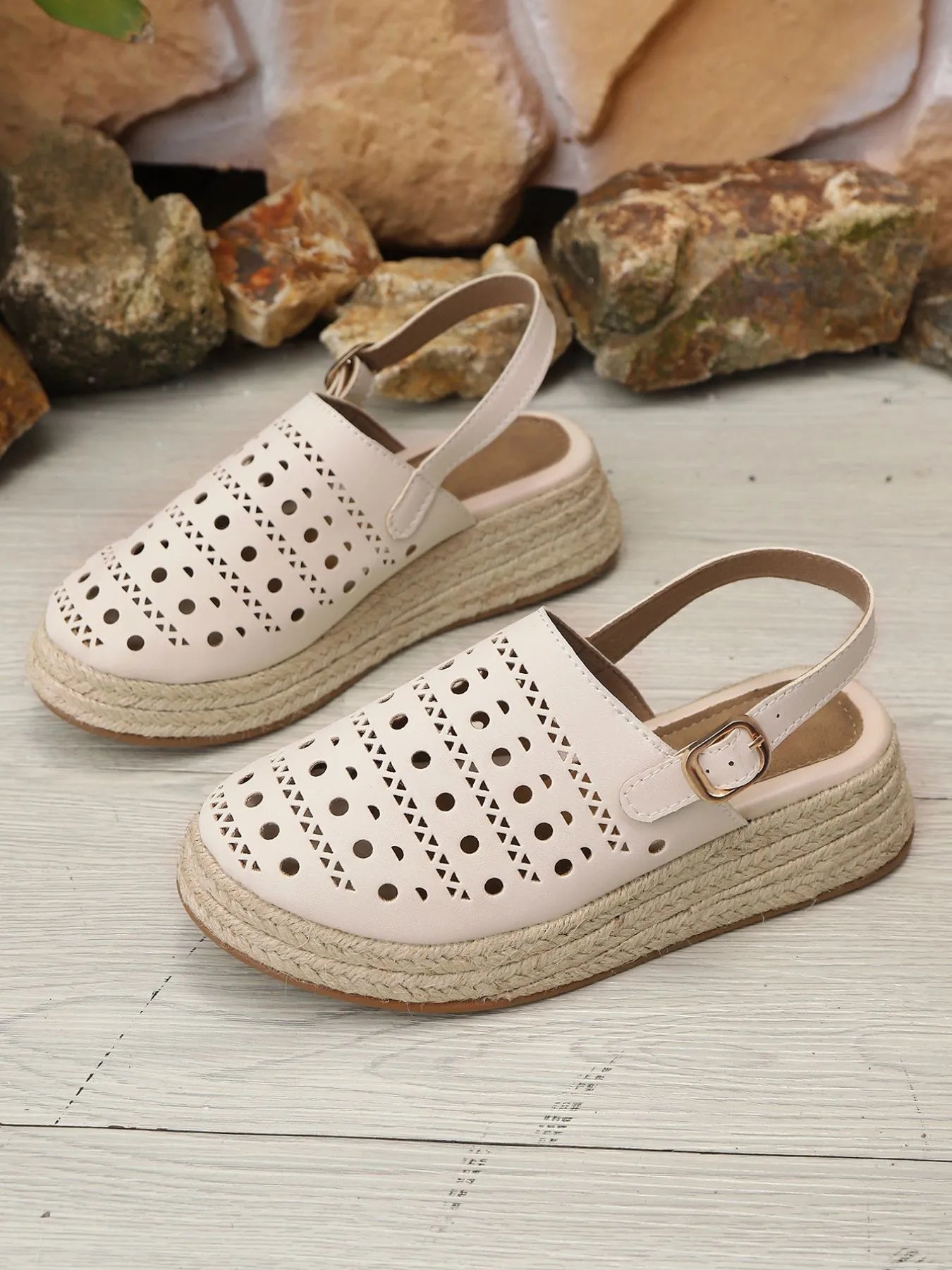 Hollow Out Platform Sandals