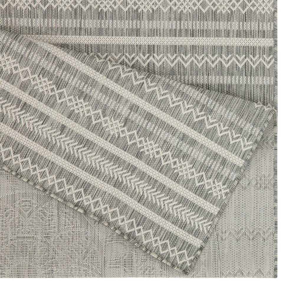 Sunshine GC_HAR2018 Silver 5 ft. 3 in. x 7 ft. 3 in. Indoor/Outdoor Area Rug