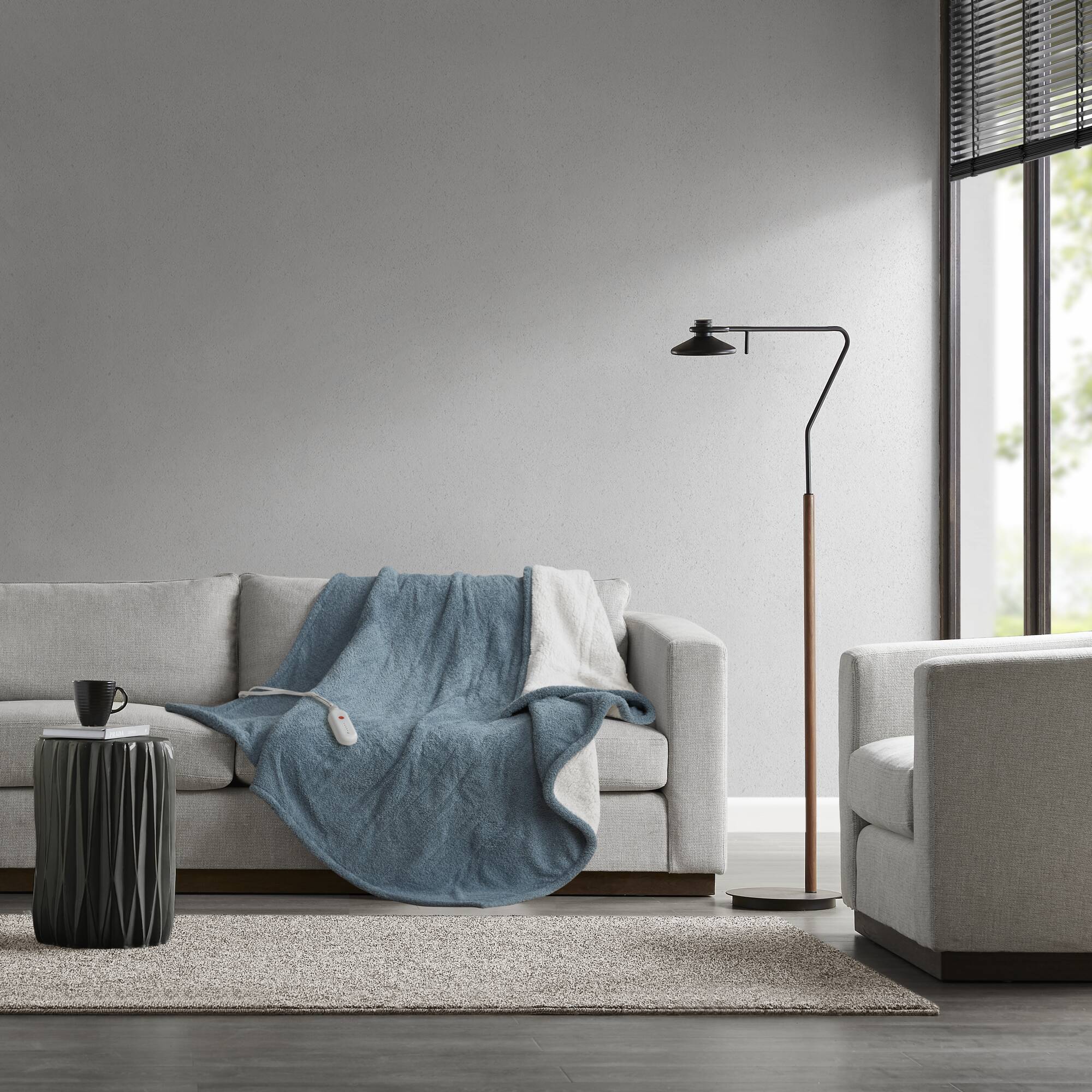 1 PCS 50x60' Dream Soft Heated Throw Blue