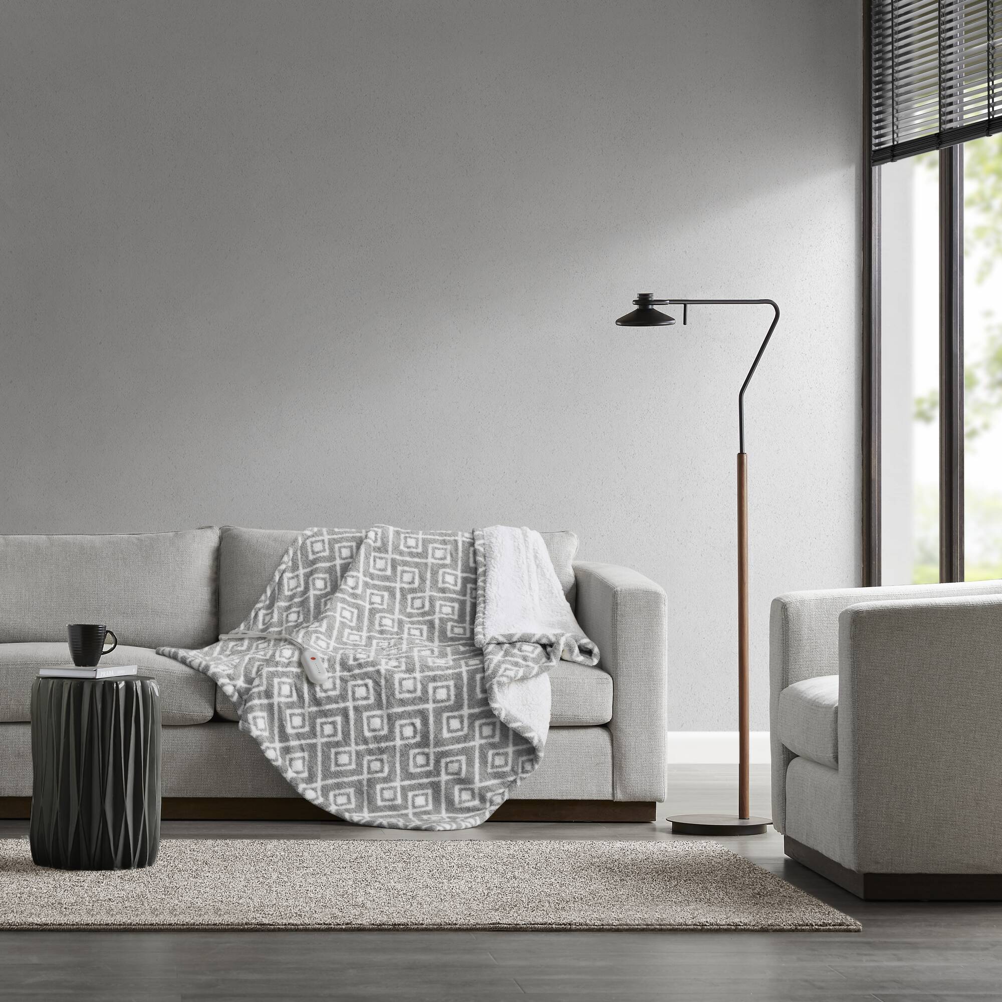 1 PCS 50x60' Dream Soft Heated Throw Grey Geo